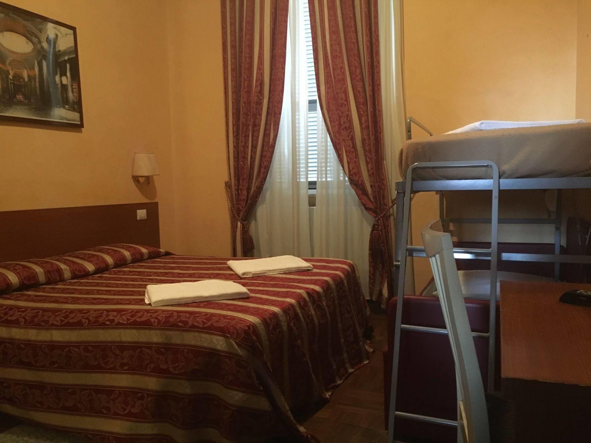 Hotel Divine Ρώμη Εξωτερικό φωτογραφία