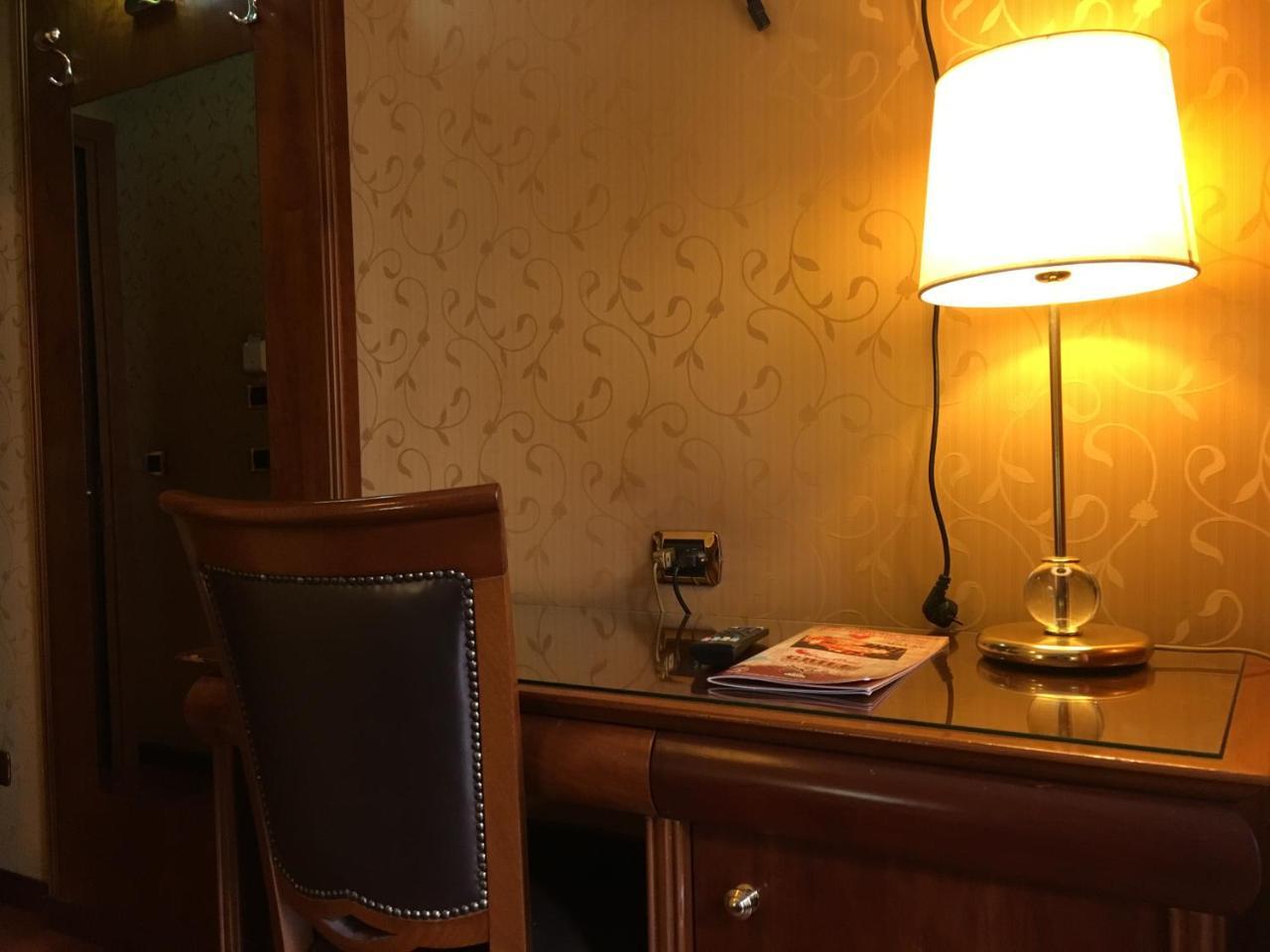 Hotel Divine Ρώμη Εξωτερικό φωτογραφία